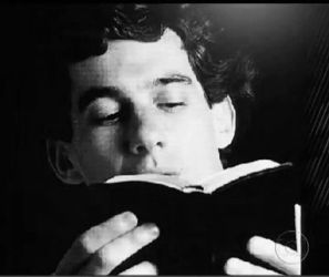Sennareading.jpg (10117 octets)