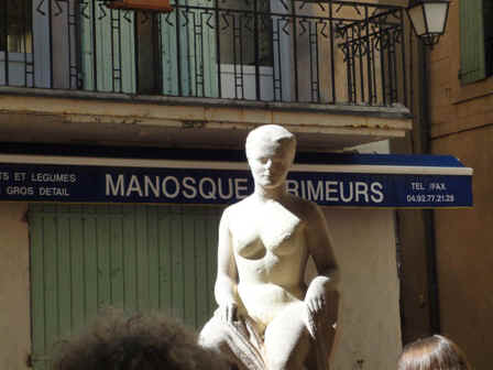 manosque8.JPG (75900 octets)