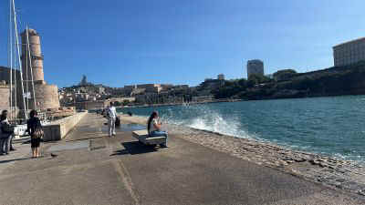 Marseille-2025-10.JPEG.jpg (19985 octets)